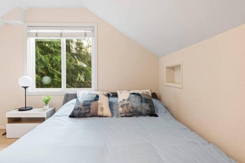 Private park in a cozy home next to I-90 huge yard