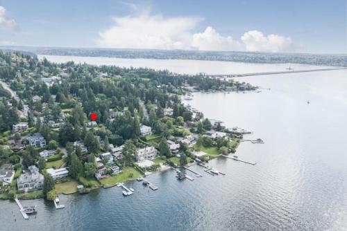 Private park in a cozy home next to I-90 huge yard