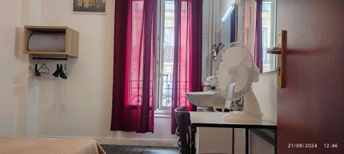 Hôtel Résidence Saint Ouen – Saint-Ouen-sur-Seine, CA
