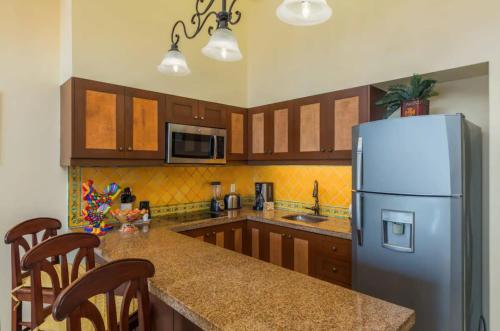 1BD Hacienda Encantada Vista Suite Ocean Views in El Tule, Mexico