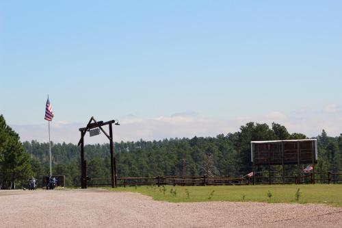 Pine Haven Lodging - image 14