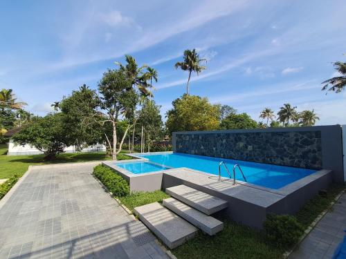 Úszómedence, Palmgrove Lake Resort in Alleppey