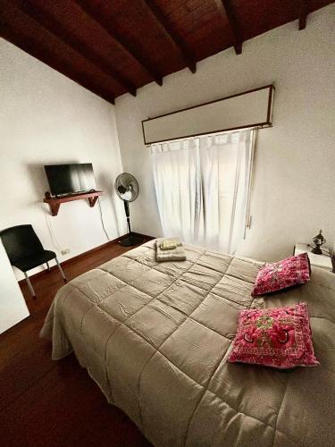 One-Bedroom Apartment image 2