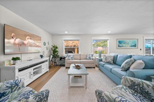 Island Oasis With Pooltiki Bar And Beach Gear! in Merritt Island, USA