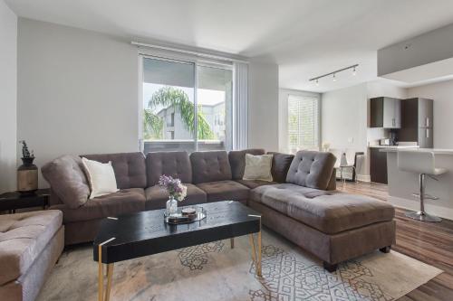 Santa Monica 2Bedrooms Pool&Gym&Free Parking