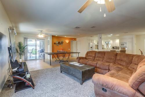 Palm Desert Home in 55 and Community with Pool Access! in Palm Desert, USA