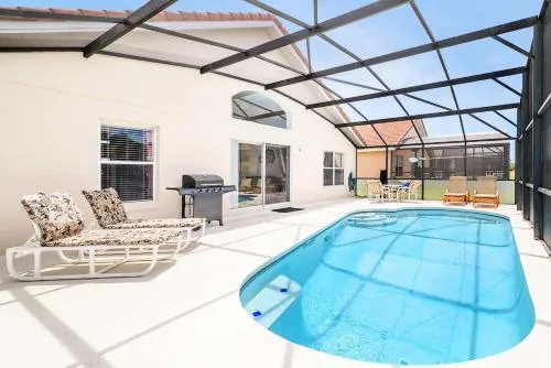 4BR Family Resort Home - Private pool & Games Room photo 2