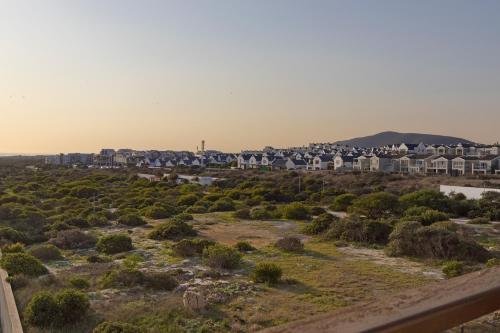 Azure Atlantic View Apartment - image 4