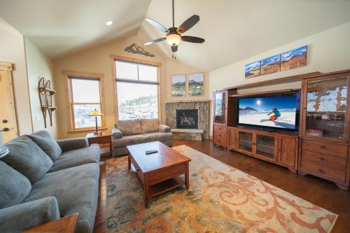 Three-Bedroom Townhouse