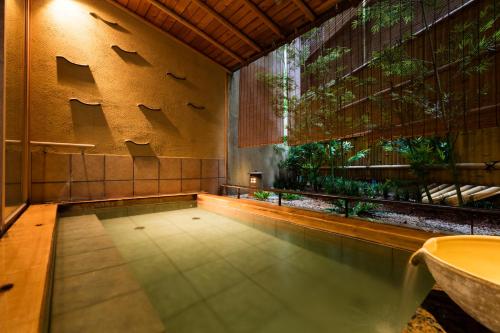 Hot spring bath, Rurikoh in Kaga