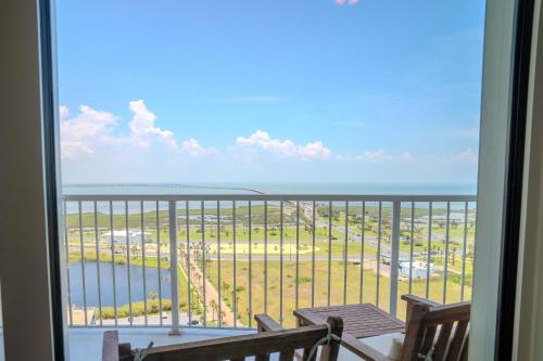 Beachfront 3 Bedroom Condo - image 12