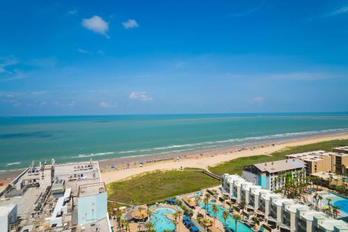 Beachfront 3 Bedroom Condo - image 7