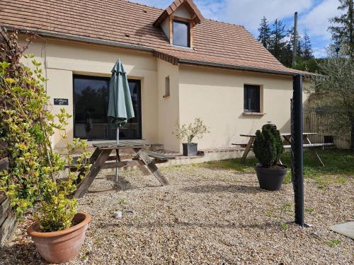 Garden, Maison charmante pres des jardins de Monet avec jardin cloture. in Sainte-Genevieve-les-Gasny