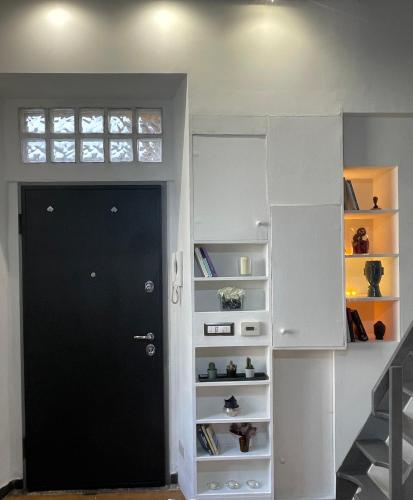 One-Bedroom Apartment image 3