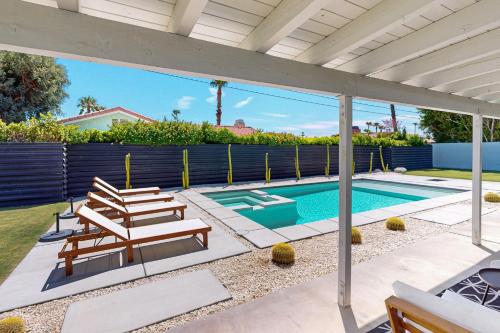 Cactus Cove Retreat in Palm Springs, USA