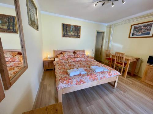 Júlia Apartmanház Harkány (Julia Apartmanhaz Harkany) in Harkany