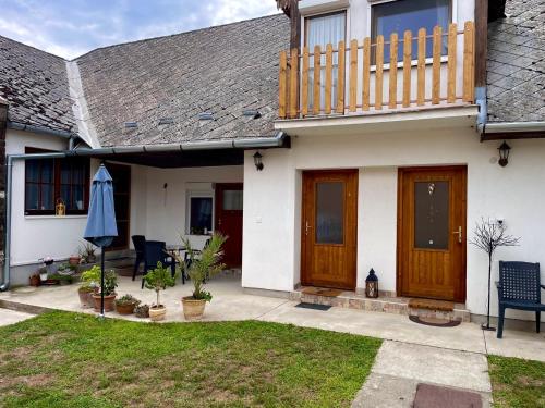 Vista exterior, Júlia Apartmanház Harkány (Julia Apartmanhaz Harkany) in Harkany