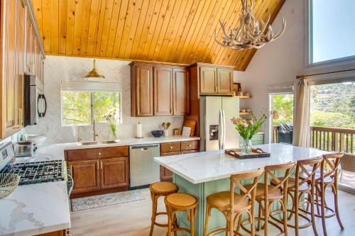 Designer A-Frame in Lake Arrowhead with Game Room in Lake Arrowhead, USA