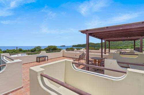 Balcony/terrace, Tropical Gardens Suites and Apartments in Coco