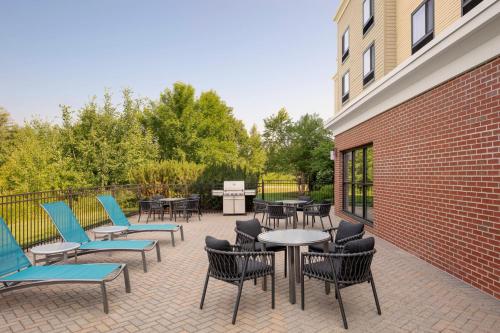TownePlace Suites by Marriott Bangor - image 23