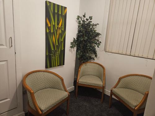 Facilities, Liverpool Haven, Stylish and Spacious 3-Bedroom Apartment with City Access near Ingram Thai Restaurant & Bar