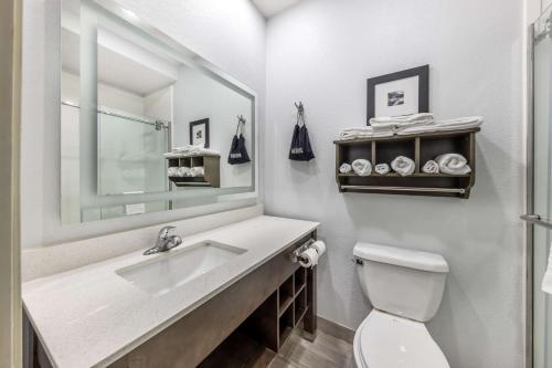 Best Western Atoka Inn & Suites - image 13