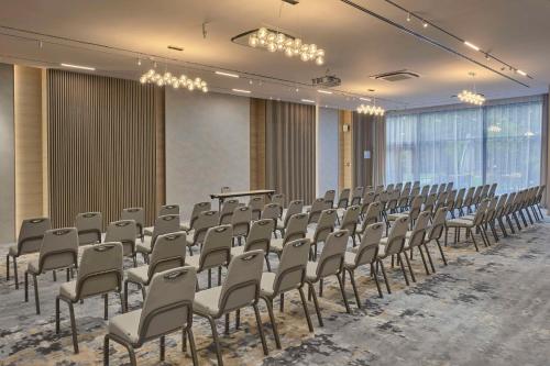 Radisson Hotel Plovdiv - image 5