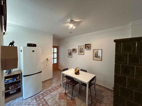 Kitchen, Holiday home in Balatonfenyves 51781 in Balatonfenyves