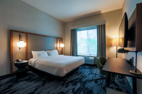 Fairfield Inn & Suites Marquette - image 14
