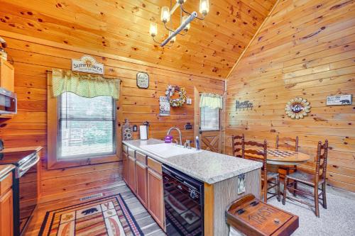 Cozy Cabin with Hot Tub Less Than Half-Mi to Douglas Lake! in Sevierville, USA