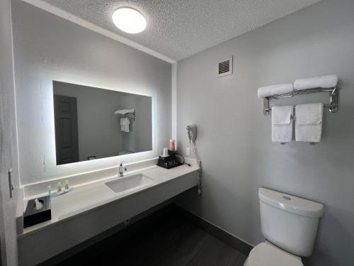 OYO Hotel Kinder - image 11