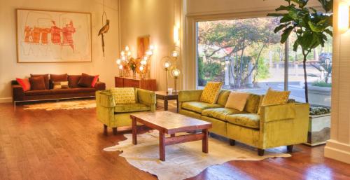 Előcsarnok, Ashland Hills Hotel & Suites in Ashland (Oregon)