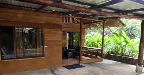 Iguanitas Lodge in Boca Tapada