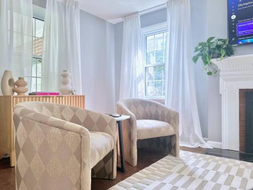 The Whitmore by Luxe PGH in Mount Lebanon, USA