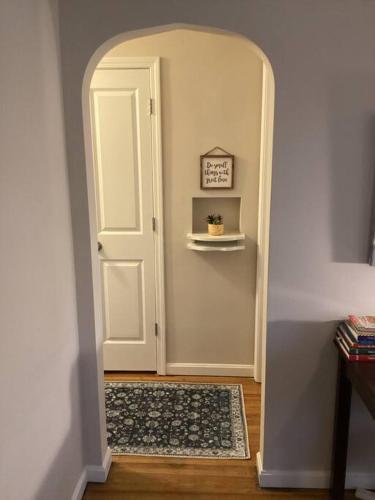 Entire 2 Bedroom House in Evansville, USA