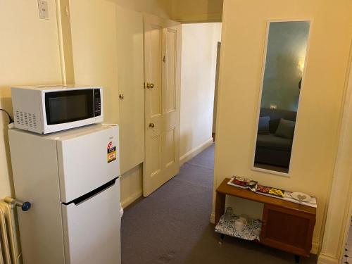 Ellstanmor Guesthouse Cooma = 엘스탄모어 게스트하우스 쿠마