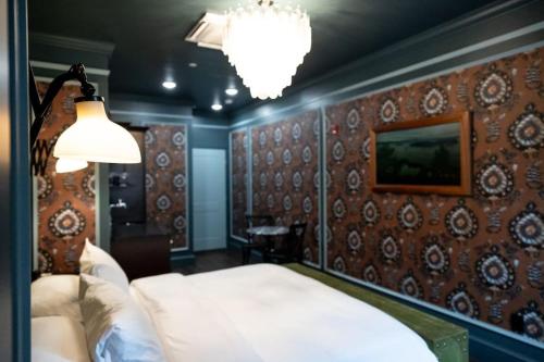 The Gas Lamp Hotel - Adams Suite in Philadelphia, USA