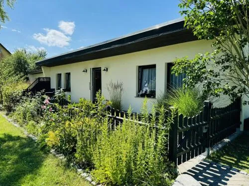 F-1112 Ferienwohnung Lobbe Haus strandnah, Terrasse in Lobbe, Deutschland