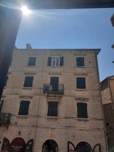 Shared room, mixed dormitory, 5 guests
