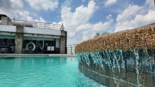 Kay Hotel & Residences