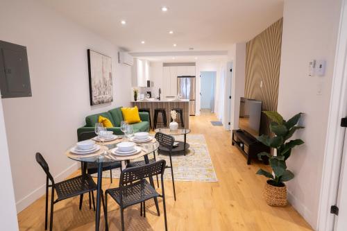 Amazing 3BR Downtown 2min to METRO
