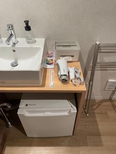 Double Room with Shared Bathroom image 4