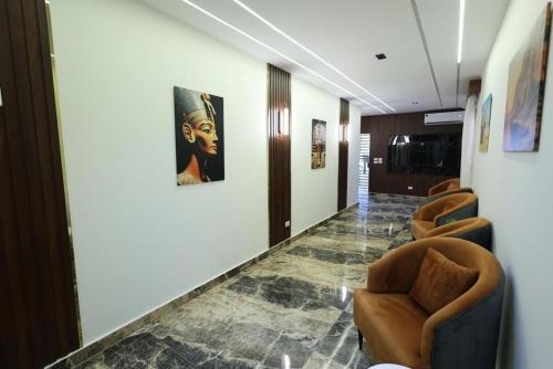 Pyramids Sunshine View