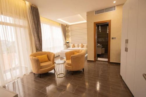 Grik Hotel - Entebbe - Tap to explore photos