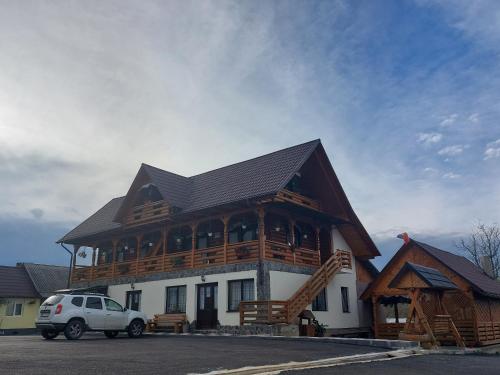 . Pensiune agroturistică "Casa Teodora"