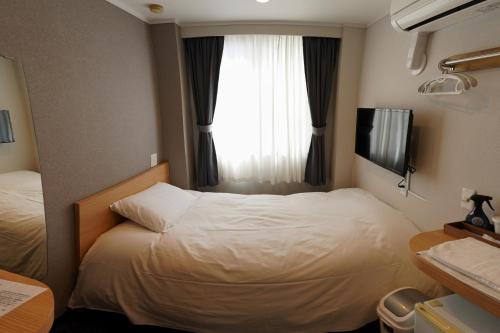 Single Room with Shared Shower and Toilet room in Kokoro No Yado - Newly Renovated