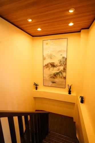 Double Room with Shared Toilet image 3