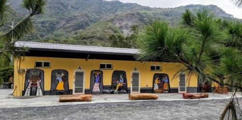 Gu Ren People Homestay in Wutai Township