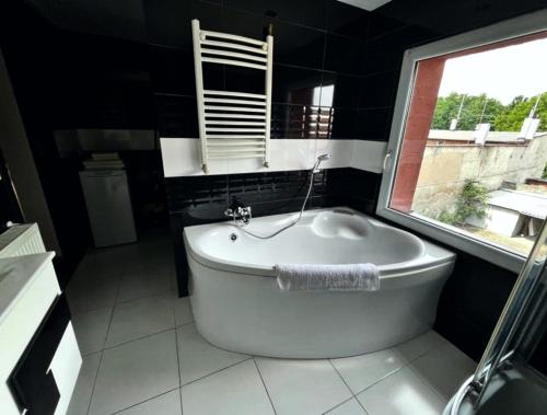 Ванна кімната, Apartamenty Zabrze-Zaborze 21 in Забже