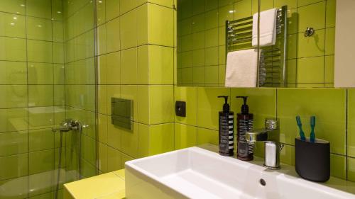 Two-Bedroom Apartment image 3